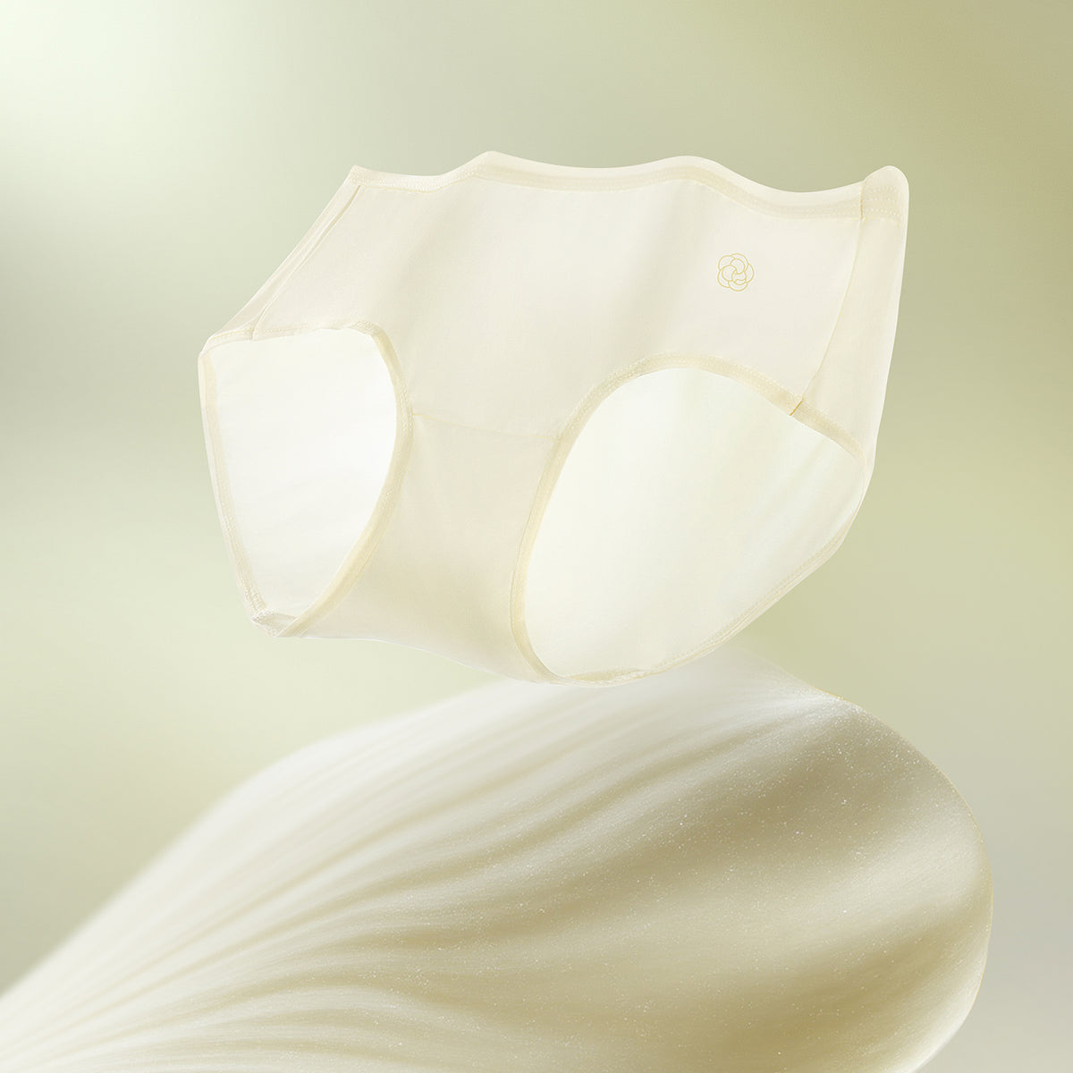 Golden Camellia Soft Disposable Underwear